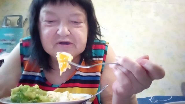 21-10-2025 обед лалала смотреть онлайн