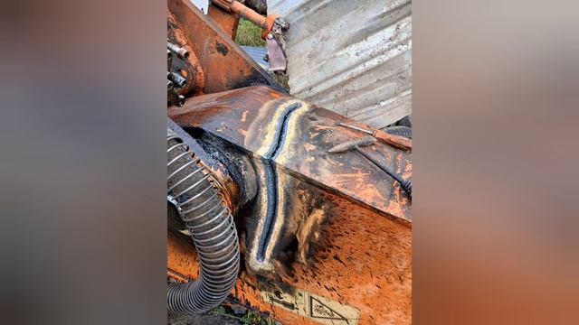 Ремонт рукояти экскаватора.