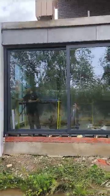 Подъемно-раздвижные двери большого размера Alumil S700