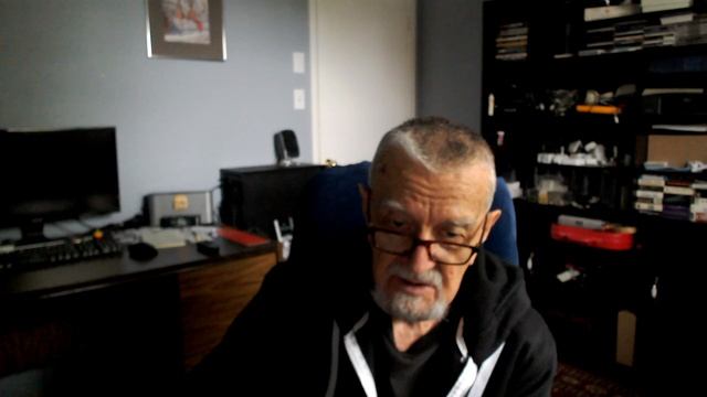 Комментарий к видио " Кто создал Бога" № 1.