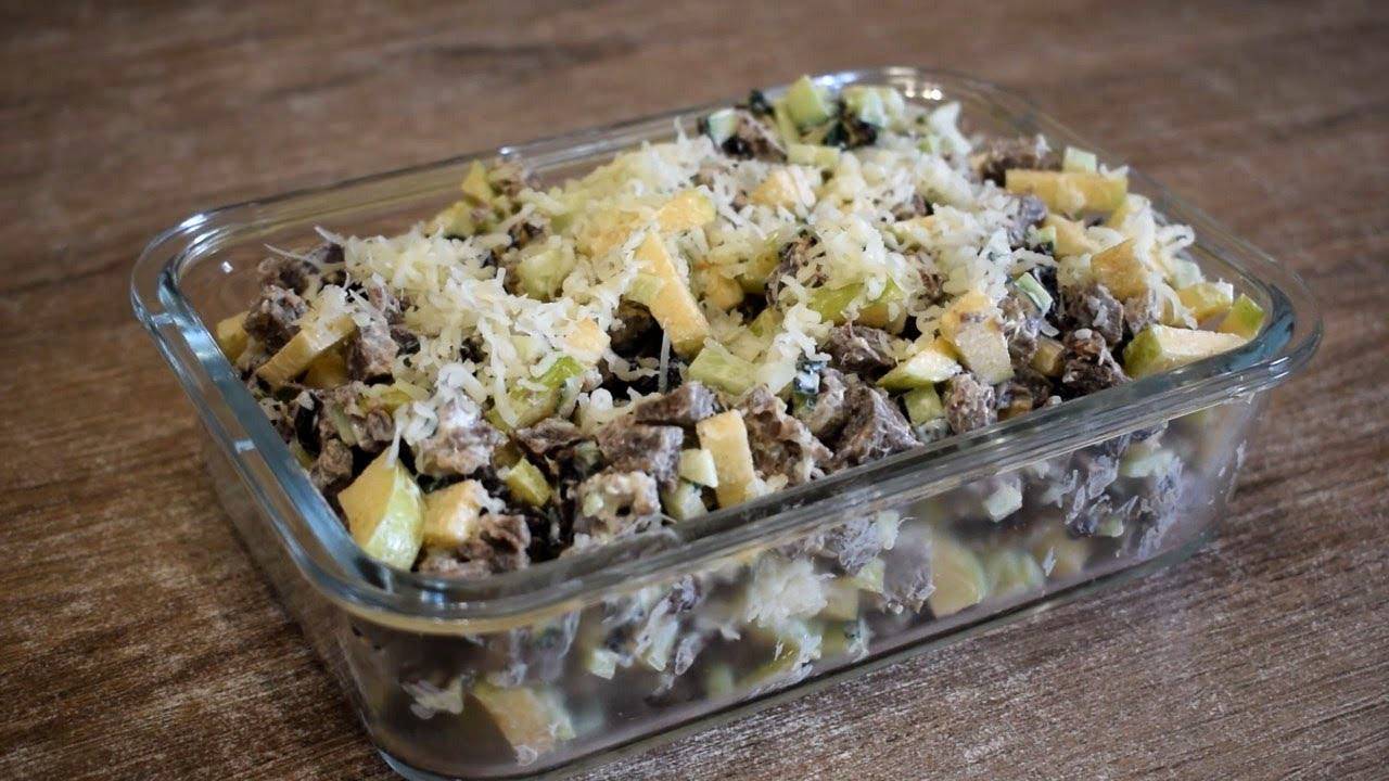 Новый салат! Сохраняйте рецепт сразу! Салат покоряет всех кто попробует. Очень вкусно смотреть онлайн