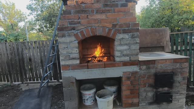 Универсальный печной комплекс. Мангал+ печь под казан своими руками. смотреть онлайн