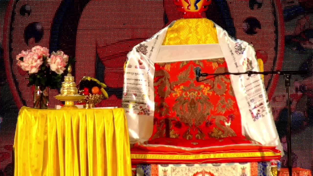 Кызыл 21.10.2025 Трансляция лекции Досточтимого Геше Джампа Тинлея смотреть онлайн