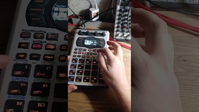 бит на sp404_gvb смотреть онлайн