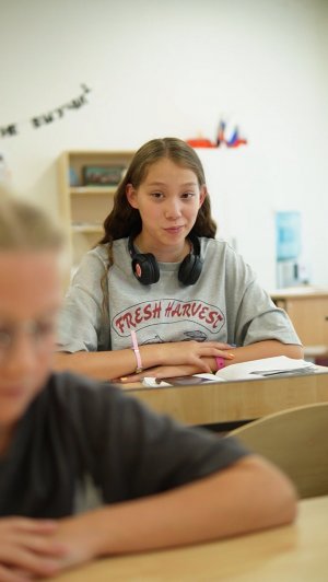 Почему важно поддерживать друг друга в трудные моменты? #викачжан #vikazang