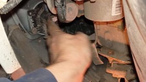 Установка или замена линзовоных противотуманки на Рено Дастер 2