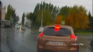 ДТП с таксистом в Волгограде "Срочный заказ поступил"