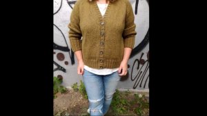 Стильный кардиган (спицами) МК