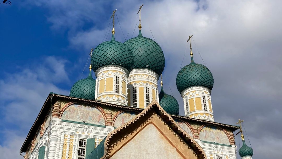 Перенос иконы Спаса Всемилостивого в Воскресенском соборе г. Тутаев Крестный ход, октябрь 2025 год. смотреть онлайн