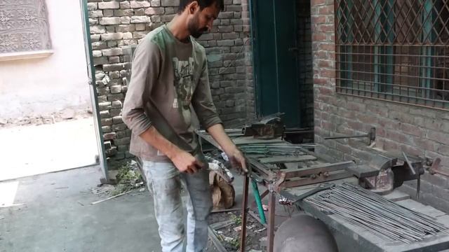 Процесс изготовления держателей кухонной утвари из нержавеющей стали смотреть онлайн