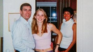 В Великобритании опубликованы мемуары женщины, обвинявшей принца Эндрю в сексуальном насилии