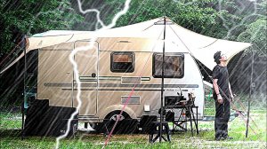 Кемпинг в крошечном караване под проливным дождем за 19 900 долларов с KAMMOK CROSSWING