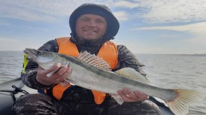 РЫБАЛКА ПО СУДАКУ, КАЛАЧ РУЛИТ…