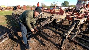 Иваныч где то в поле нашел дерево! Значит с утра ровняем балку!