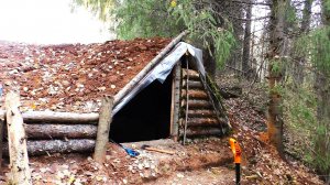 Строю ЗЕМЛЯНКУ в ТАЙГЕ возле ручья! Часть 3. Продолжаю работы с крышей и фронтальной стеной!!! №150