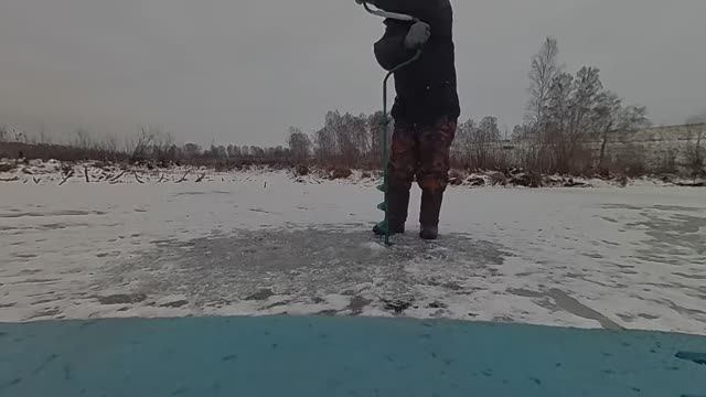 Ротан рыба Первый лёд смотреть онлайн