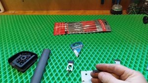 Ремонт чемодана своими руками! Отпало колесико! Изготовление фиксатора и стопора!