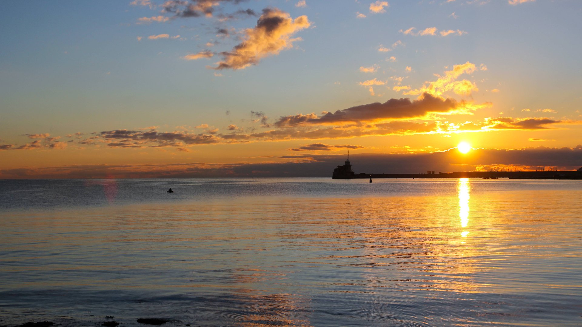 Утро в Феодосии смотреть онлайн