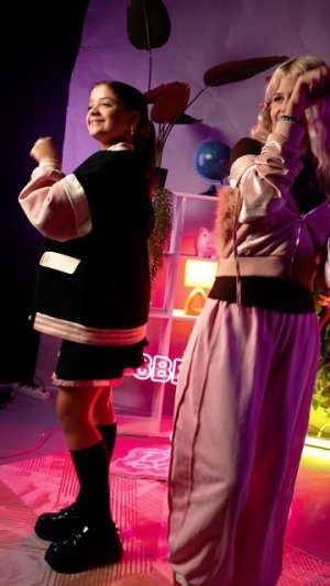 ТАНЦУЙ, ЕСЛИ ЗНАЕШЬ ТРЕНД СО STESHOK И МАРИЕЙ ЯНКОВСКОЙ #танцы #танцуйеслизнаешьэтоттренд #тренды