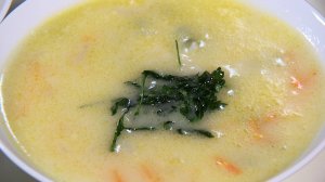 Кухня по заявкам | Сырный суп: с жареной вермишелью, с горошком, «чизбургер» | Илья Лазерсон /373