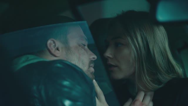 МОЛОТ (2015) смотреть онлайн