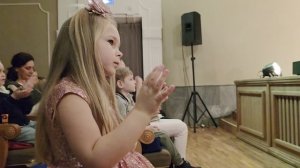 Муркины сказки — мы вновь здесь, в мире чудесного сказочного спектакля.