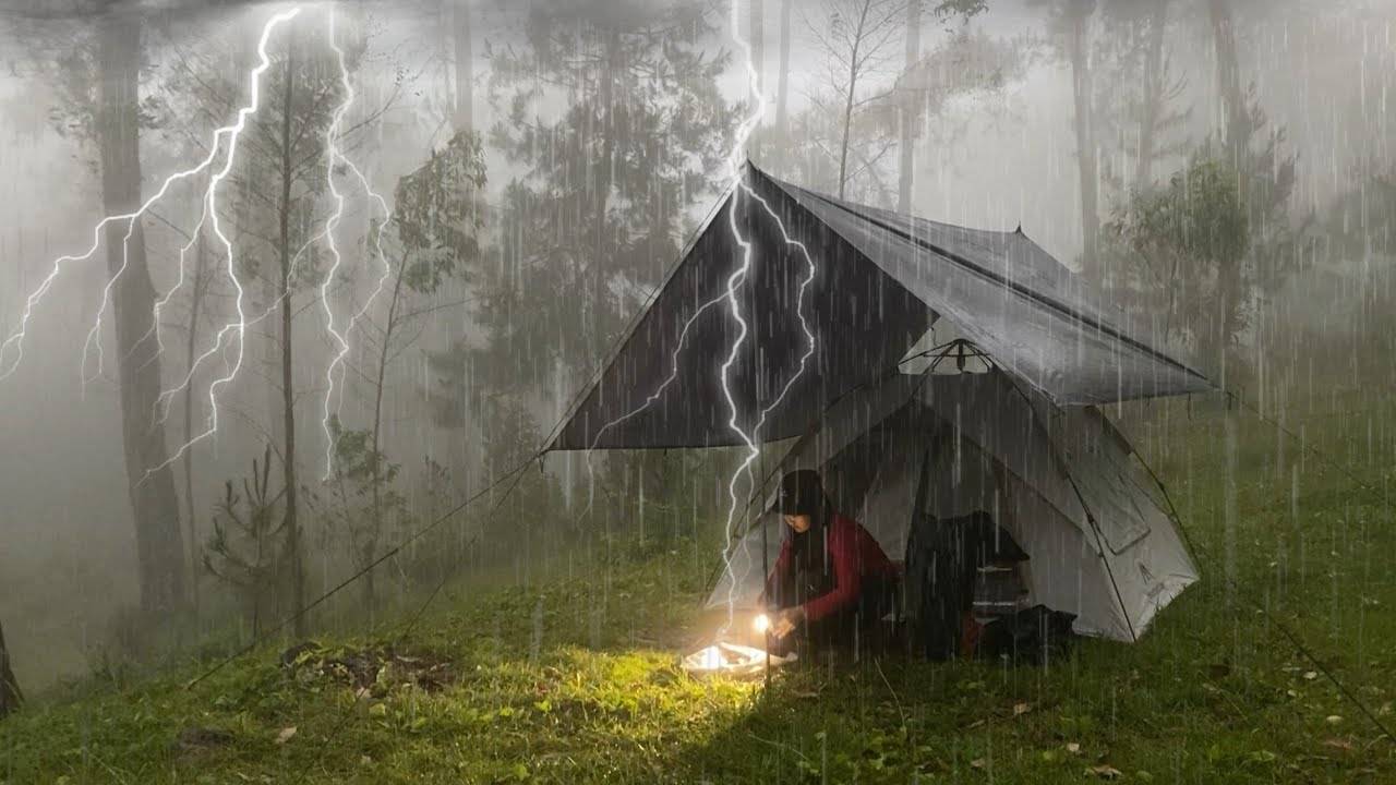 КЕМПИНГ ПОД ПРОЛИВНЫМ ДОЖДЕМ С АВТОМАТИЧЕСКОЙ ПАЛАТКОЙ‼️КЕМПИНГ ПОД ПРОЛИВНЫМ ДОЖДЕМ С ГРОЗОЙ‼️