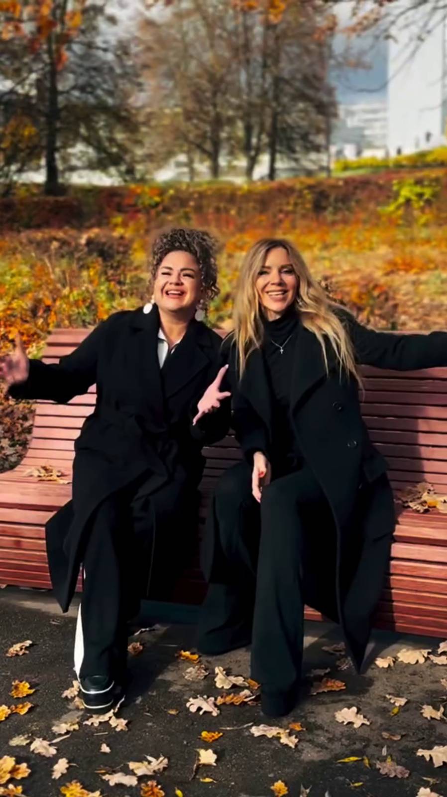 Людмила Соколова, Валерия Белова - Жить смотреть онлайн