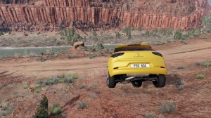 Новый краш-тест пыжика в BeamNG Drive в пустыне