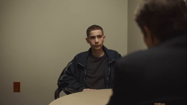 Свободные люди (2025) . Криминал , триллер , драма . США . Трейлер смотреть онлайн