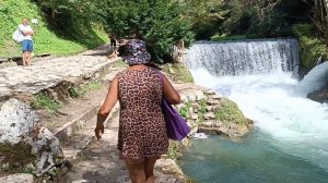 ПОПАЛСЯ ВОДОПАДИК