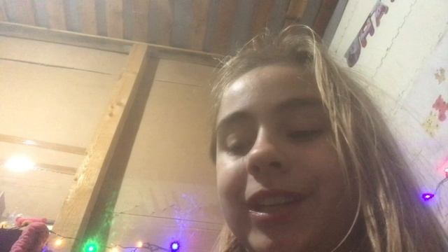 Новый год к нам мчится скоро всё случится