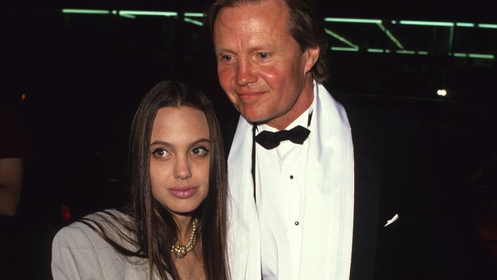 Джон Войт - исполин Голливуда. Родители Анджелины Джоли. смотреть онлайн