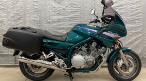 Осмотр Yamaha XJ900S Diversion (1997)