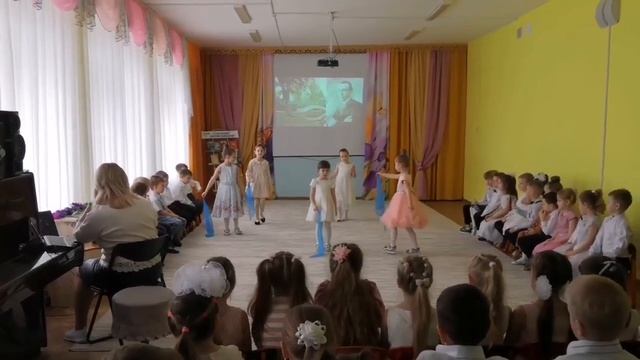 Танец _Весенние воды_ на одноименную музыку Рахманинова