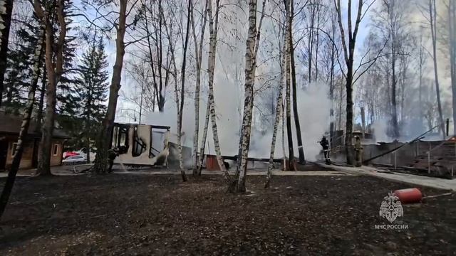 Разбор завалов после пожара на базе отдыха смотреть онлайн