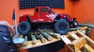 MST против Axial 3 на треке