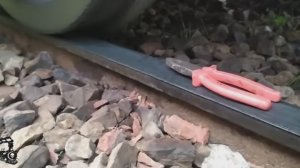 Предметы на рельсах