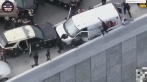 Самые безумные моменты: полицейские сталкиваются с самыми опасными преступниками #9