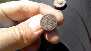 АРХИВ. Коп в огороде перед посадкой картошки.