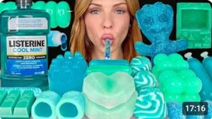 ASMR MUKBANG, бирюзовые десерты, мятный шоколад KitKat, хрустящий конфетный Gameboy, съедобный шарик