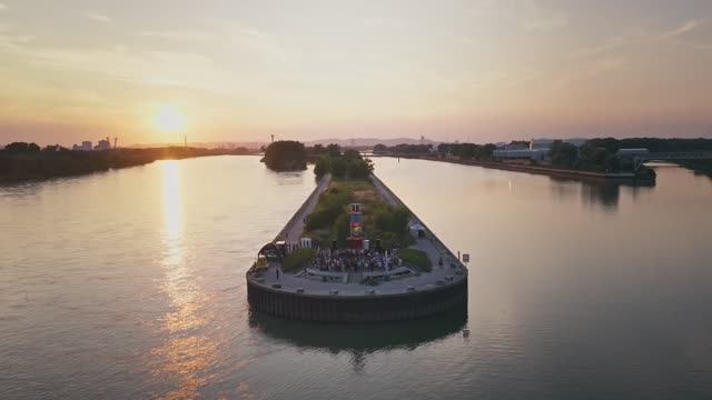 YOUPHORIA - Live From Danube Island, Vienna UKF On Air смотреть онлайн