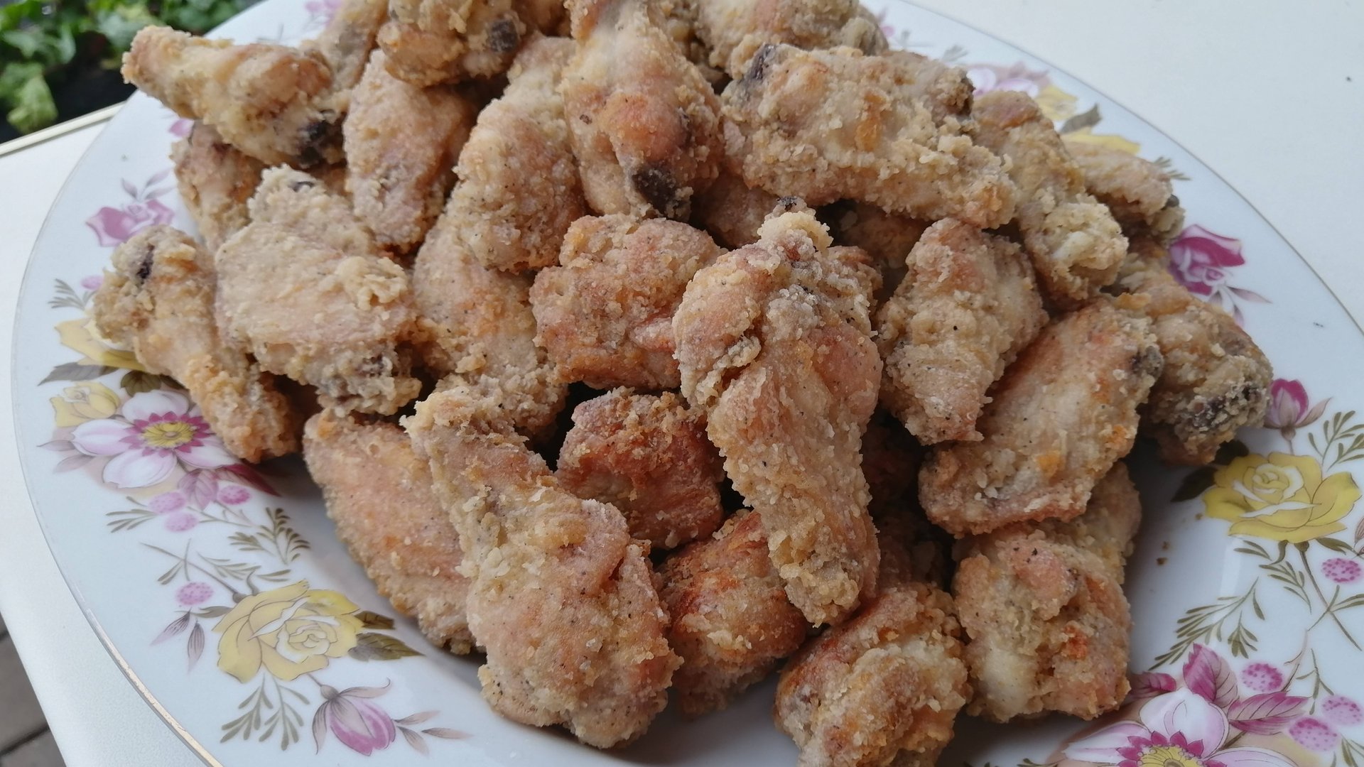 Жареные крылья в панировке на садже смотреть онлайн
