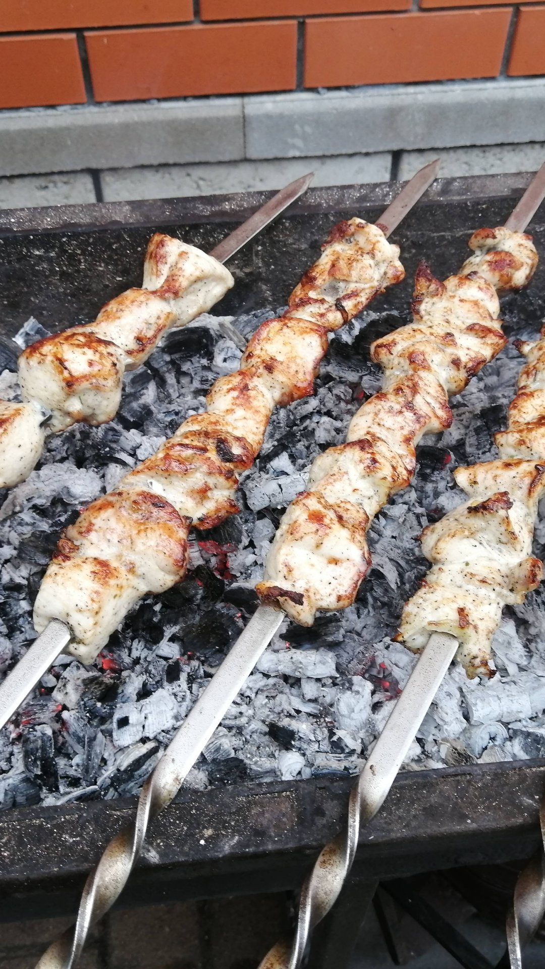 Шашлык из куриной грудки Shorts смотреть онлайн