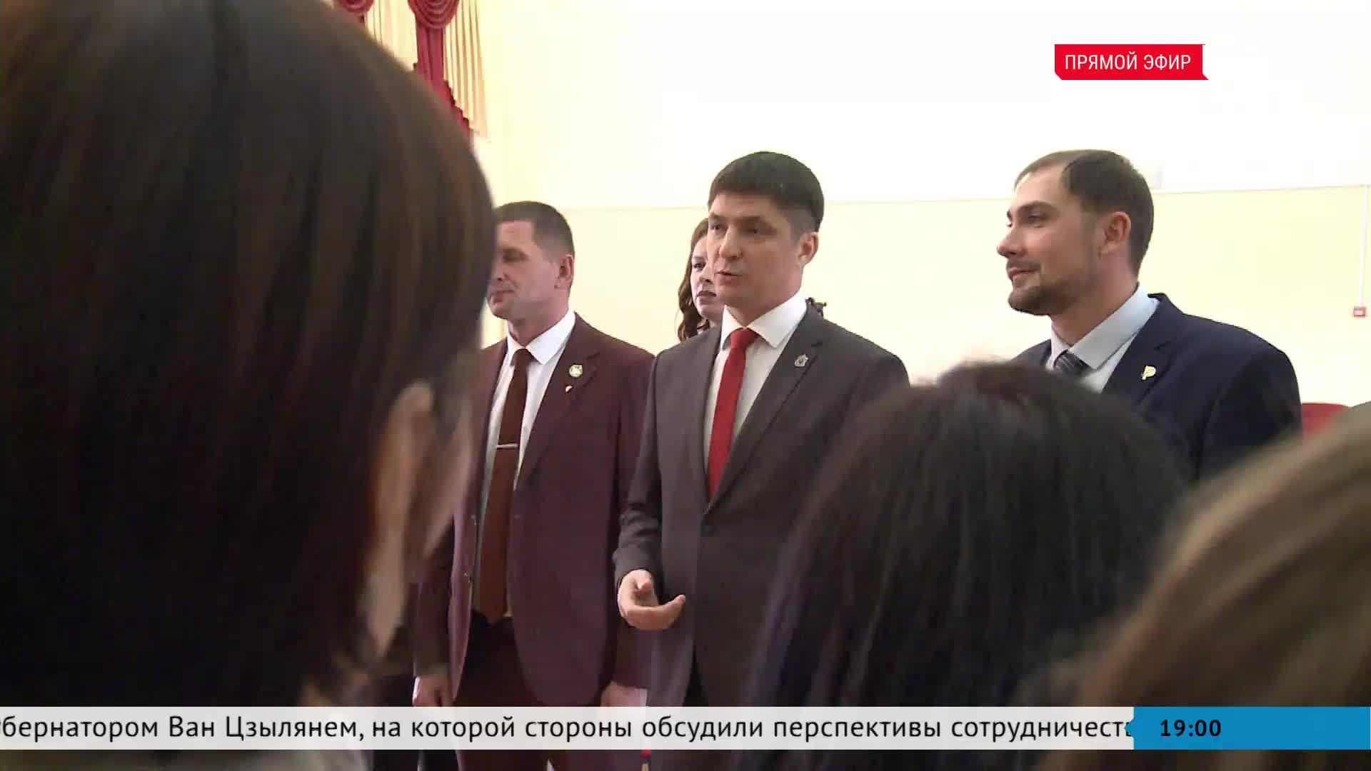 Смотри Хабаровск 23.10: тепличные комплексы, «Зелёный прорыв», фестиваль «Русская кухня» смотреть онлайн