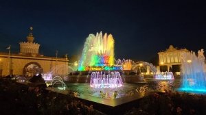 Вечерние фонтаны на ВДНХ