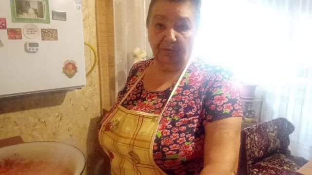 Варим варенье и салат 🥗.