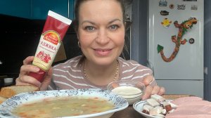 МУКБАНГ КУРИНЫЙ СУП С ПШЕНОМ/КОЛБАСА САЛО/MUKBANG ЕДА ОБЖОР