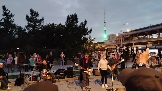 Земля в иллюминаторе