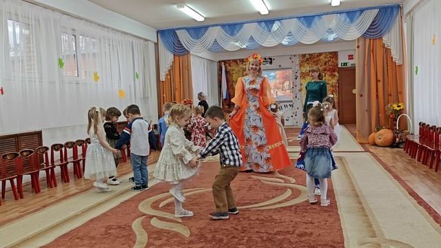 Праздник осени в саду (10.25)